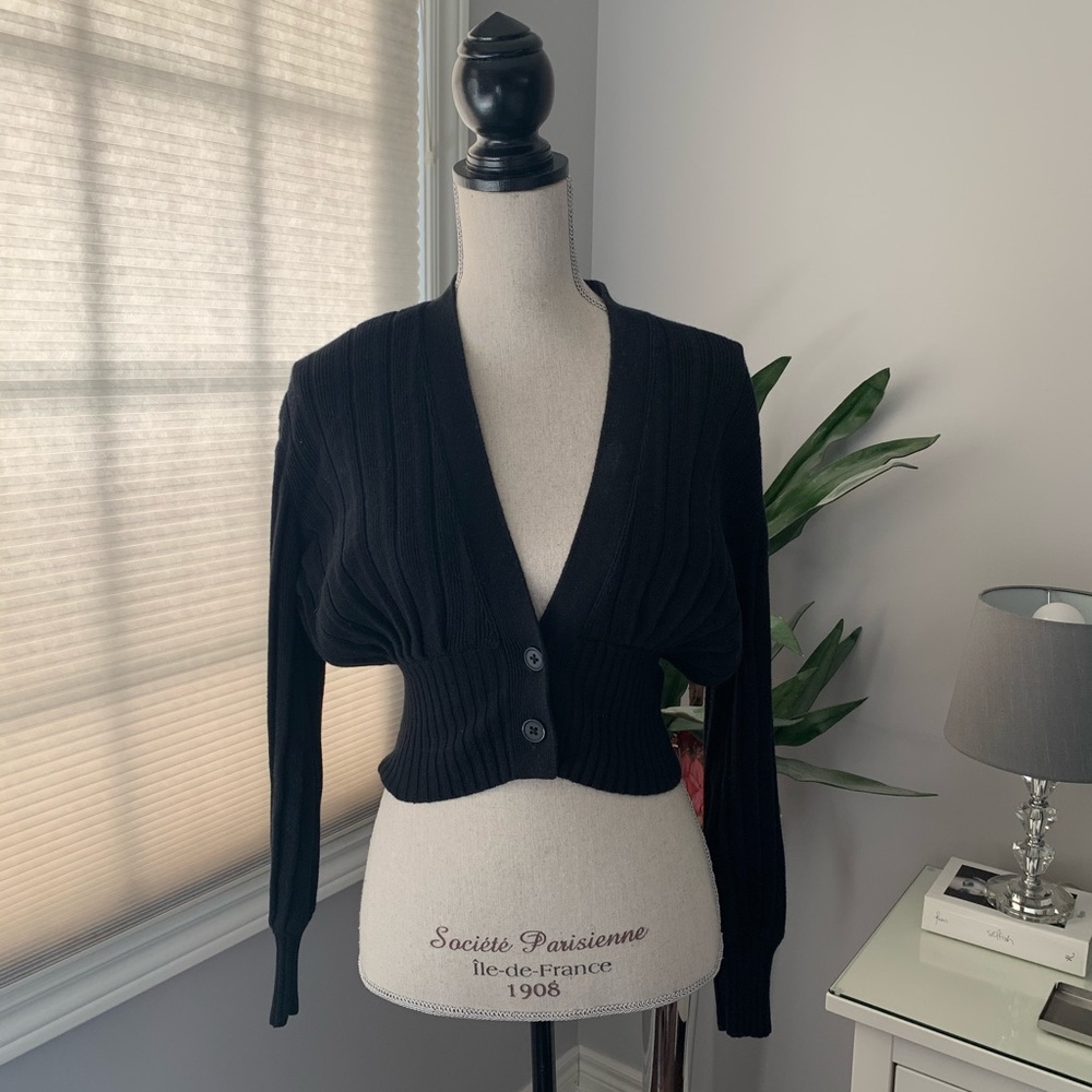 Aritzia - Wilfred Plunge Front Cardigan